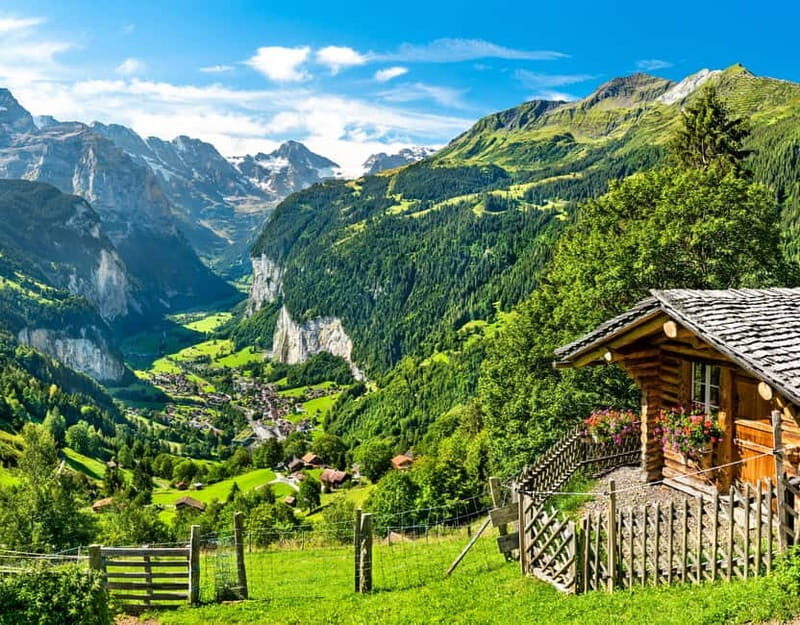 Private tour Geneva-Gruyère's: chocolate and cheese factory - Exploring the Swiss Chocolate and Cheese Experience