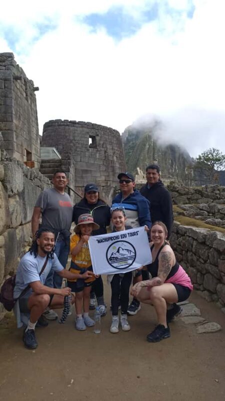 Private tour guide in Machupicchu from Aguas Calientes. - The Sum Up