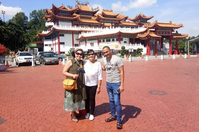 Private Tour Guide Service with Van Transportation at Kuala Lumpur - FAQs