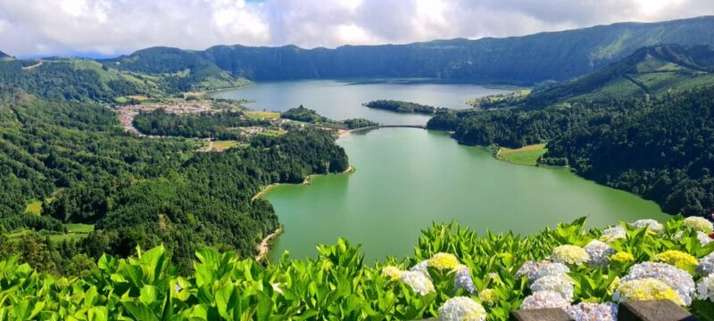Private Tour Half Day Sete Cidades and pineapple production - Private Tour Half Day Sete Cidades and Pineapple Production