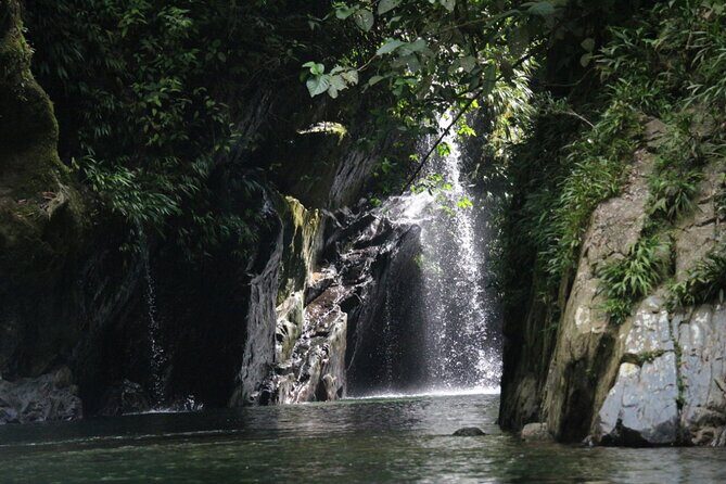 Private tour: hiking to the crystalline MELCOCHO river from MEDELLÍN - The Heart of the Adventure: Río Melcocho