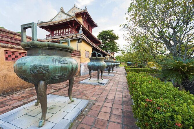 Private Tour: Hue Imperial City and Tinh Tam Lake by Cyclo - Discovering Hue on a Traditional Cyclo