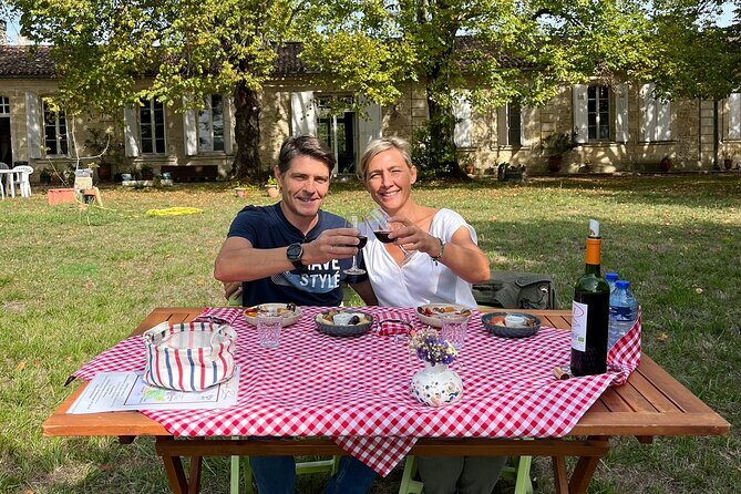 Private Tour in 2cv in the Vineyards with Tasting and Picnic - Wine Tasting