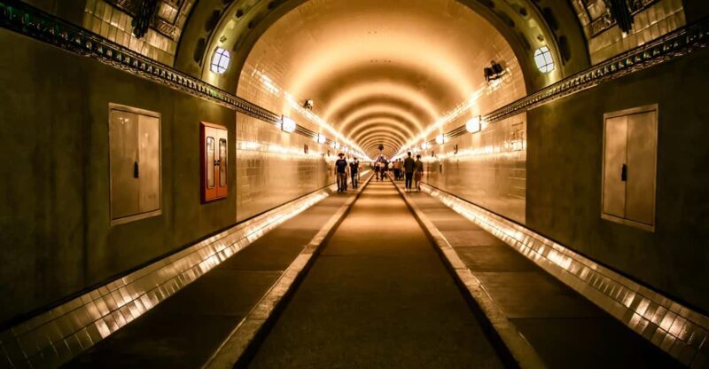 Private tour in Hamburg - Key Points