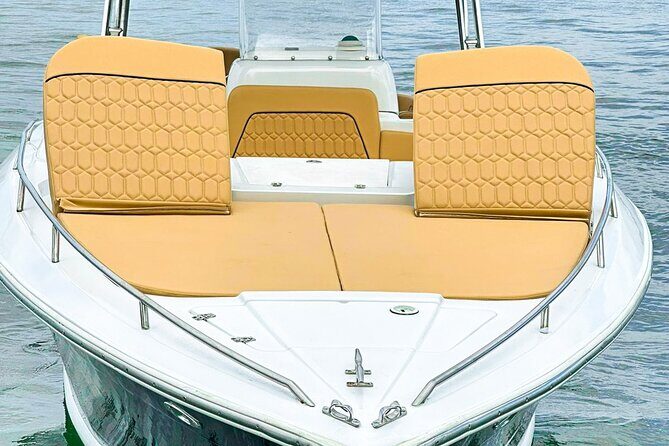 Private tour in luxury boat LaMorronga 41' to the Rosario Islands - Key Points