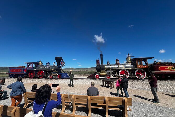 Private Tour in Spiral Jetty and Pink Lake - Exploring Utah’s Land and History with a Personal Touch