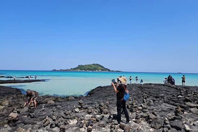 Private Tour in West Jeju Island with Transfer - Exploring West Jeju: A Personal, Flexible Day of Natural Beauty and Unique Attractions