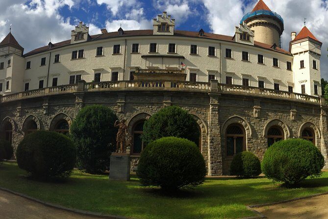 Private Tour: Konopiste Castle Tour from Prague - Who is This Tour Best Suited For?