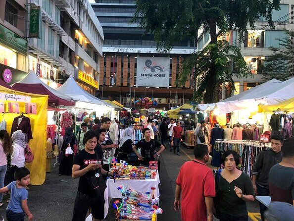 Private Tour : "Lepak-Lepak" at Local Night Market & Mamak Stall - Key Points