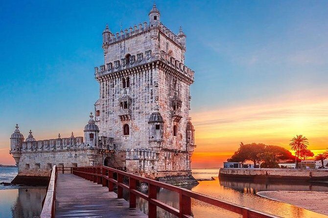 Private tour: Lisbon Fado Dinner Show and Panoramic Night Tour - The Itinerary: An Illuminated Lisbon in One Night