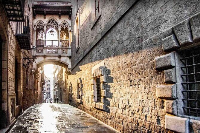 Private Tour of 2 hours and a half of the Civil War in Barcelona - Key Points
