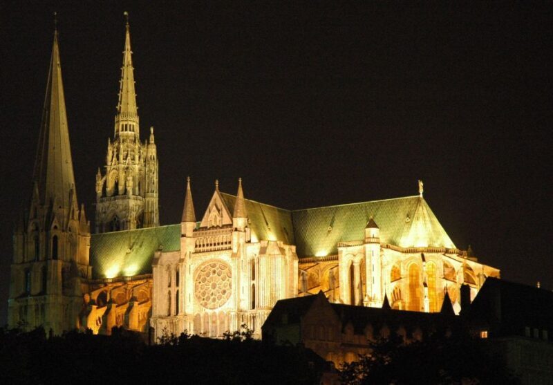 Private tour of Chartres town from Paris - FAQ