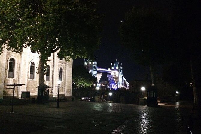 Private Tour of Haunted London in a Black Cab - An In-Depth Look at the Haunted London Black Cab Tour