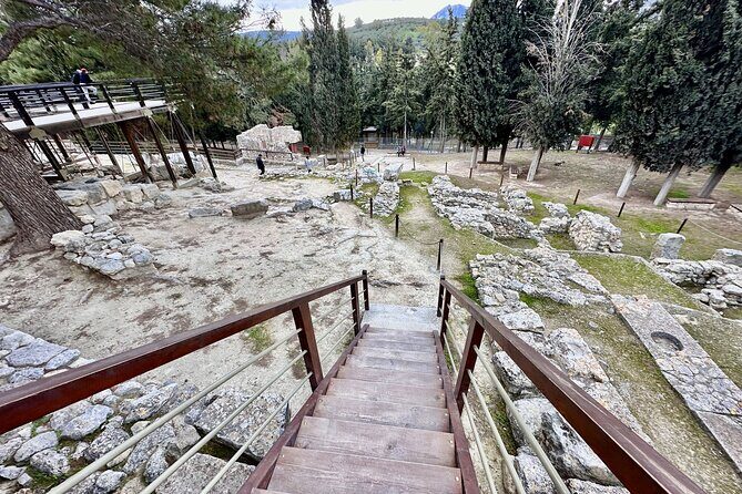 Private Tour of Knossos, Archaeological Museum & Heraklion Town - Who Should Book This Tour?