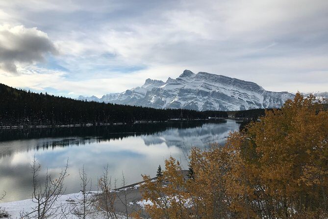 Private Tour of Lake Louise and the Icefield Parkway for up to 12 guests - Starting the Day at Bow Falls and Bow River