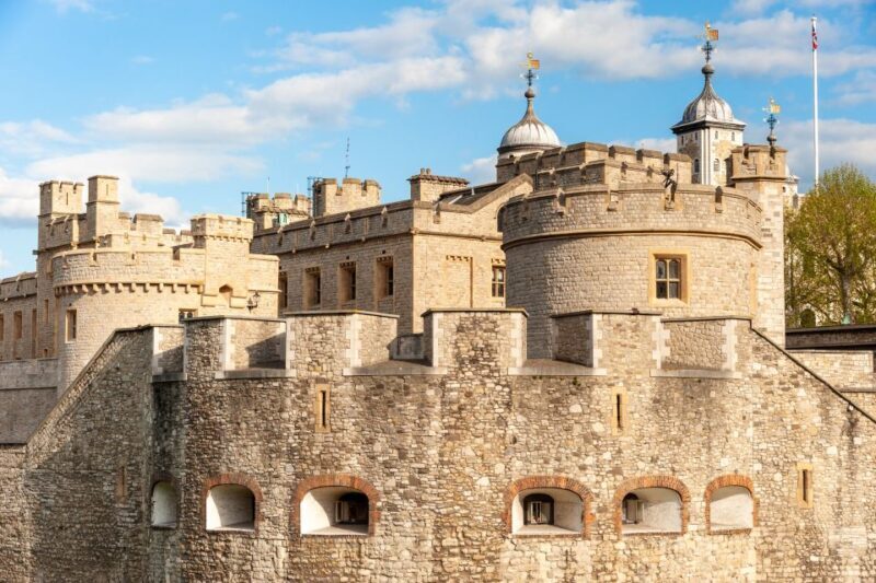 Private Tour of London with Rooftop Garden & Tower of London - FAQs