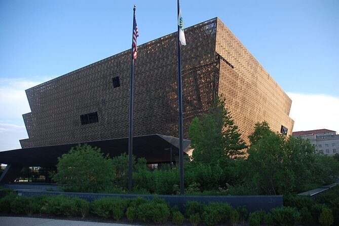 Private Tour of Museum of African American History and Culture - The Value of a Private Guided Tour in a Large Museum