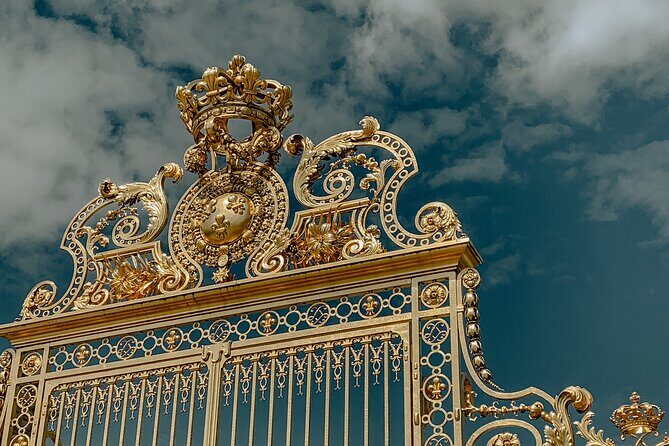 Private tour of Paris and Versailles from Paris with pick up - Frequently Asked Questions