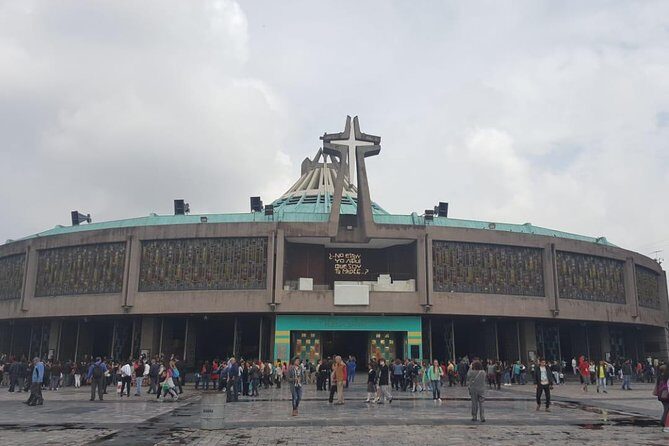 Private Tour of Pyramids of Teotihuacán and Basilica of Guadalupe - Frequently Asked Questions
