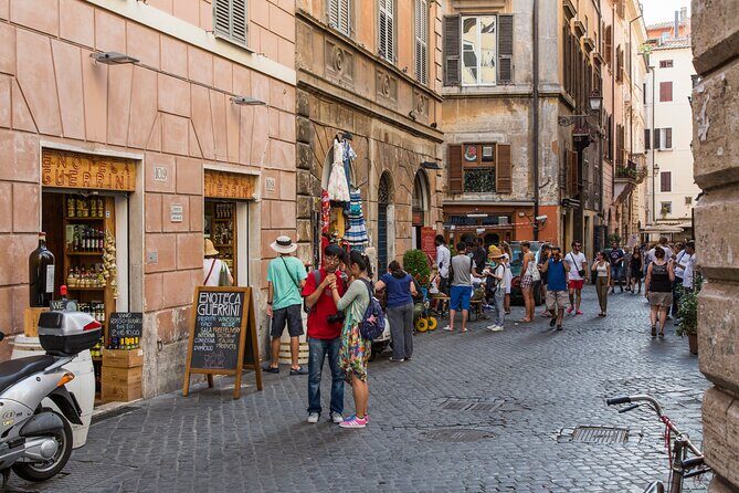 Private tour of Rome (7 / h) with English speaking guide and driver - The Guide: Knowledgeable, Friendly, and Engaging