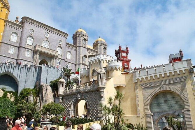 Private Tour of Sintra, Cabo da Roca and Cascais with 2 Palaces - Who Should Book This Tour?