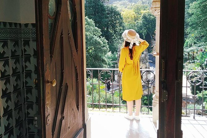 Private tour of Sintra Cascais and Estoril - Visiting the Palace of Pena: A Colorful Marvel