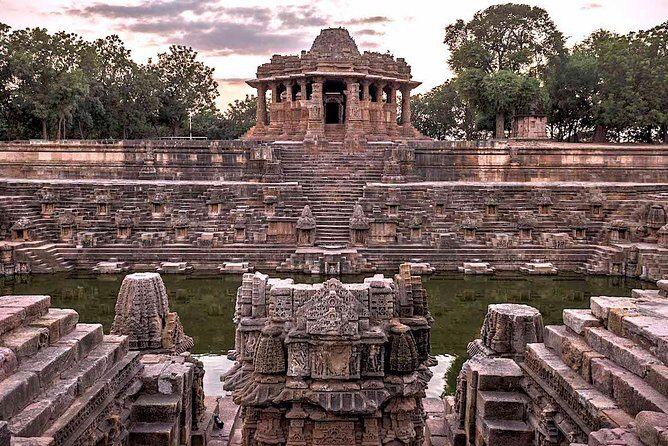 Private Tour of Step well, Modhera Sun Temple & Patola saree weaving by car - Who Should Take This Tour?