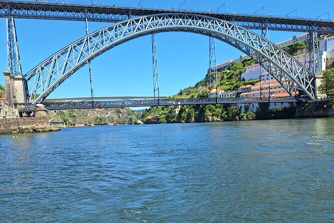 Private Tour of the 6 Bridges with Port Wine - A Private Tour of the 6 Bridges with Port Wine in Porto: An Authentic Maritime Experience