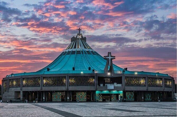 Private Tour of the Basilica of Guadalupe with Transportation + Tamales and Atole - An In-Depth Look at the Private Basilica of Guadalupe Tour