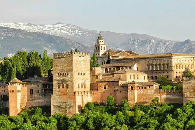 Private tour of the best of Granada - Sightseeing, Food & Culture with a local - Practical Details and Tips