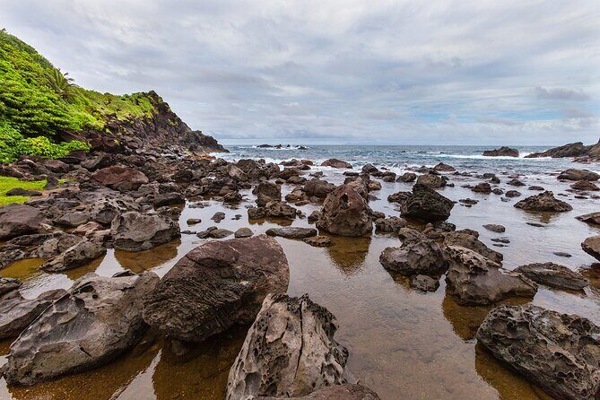 Private Tour Owia Salt Pond and Black Point Tunnel - Key Points