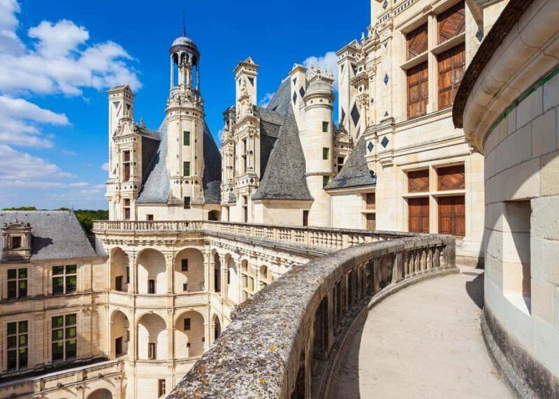 Private Tour Paris: Chambord Castle with Golf Cart + Gift - Key Points