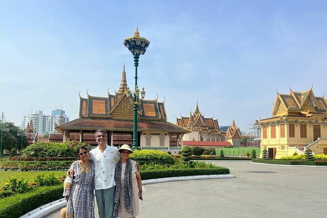 Private Tour: Phnom Penh City Tour with Mekong River Boat Trip - Exploring Phnom Penh: A Detailed Review