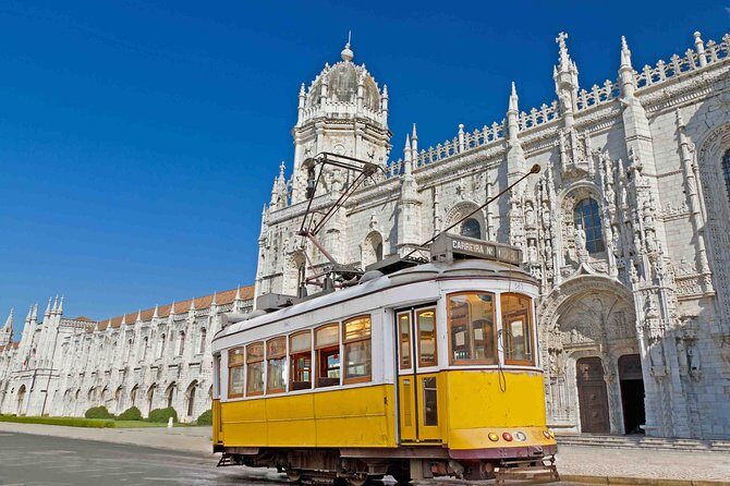 Private tour Portugal and Spain (North and Center) 15 days - Exploring Lisbon: The Modern Meets the Historic