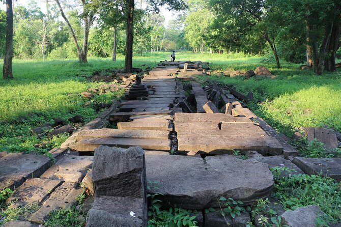 Private tour: Preah Khan Kompong Svay and Sambor Prei kuk Temples - FAQs
