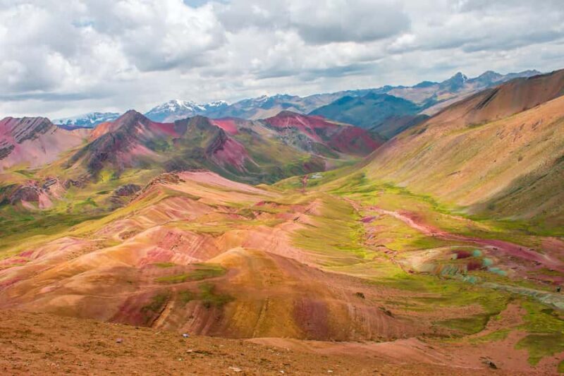 PRIVATE TOUR: Rainbow Mountain + Lunch - Key Points