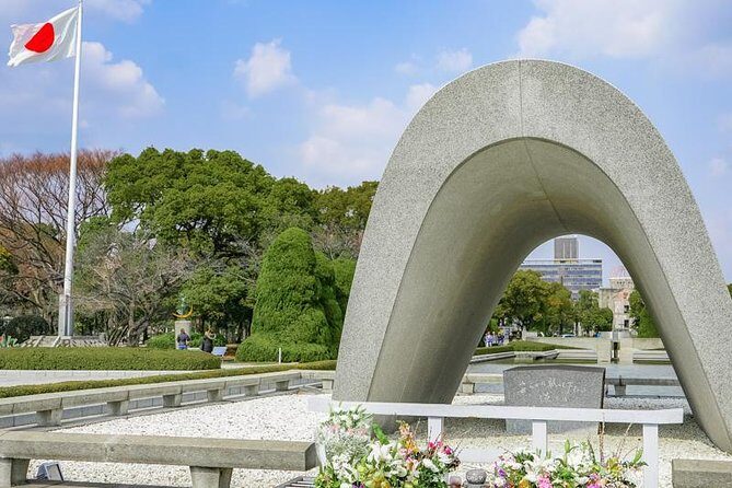 Private Tour - Recall the Memory of War in Hiroshima and Feel "Live" - Hypocenter and Other Key Sites