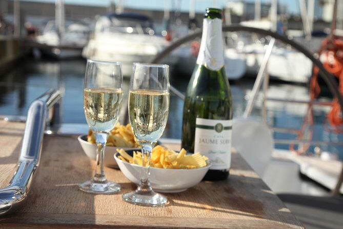 Private Tour: Romantic Sailing Tour from Barcelona - Key Points
