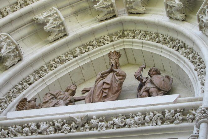 Private tour Royal Palace+Cathedral+old Jewish neighbourhood - An In-Depth Look at the Experience