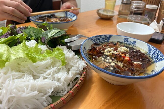 Private Tour: Secret Food Tours Hanoi - Key Points