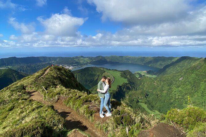 Private Tour: Sete Cidades, Lagoa do Fogo, Pineapple Plantation - FAQs