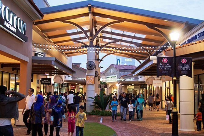 Private Tour: Sightseeing Daytrip to Johor Bahru from Singapore - Exploring Johor Bahru in Style and Comfort