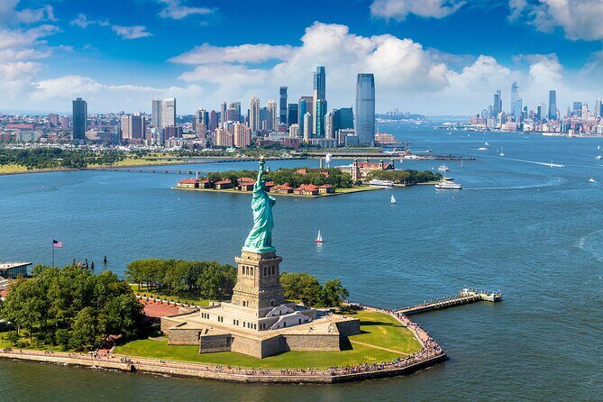 Private Tour Statue of Liberty and Ellis Island - Starting Point: Hotel Pickup and Private Transportation