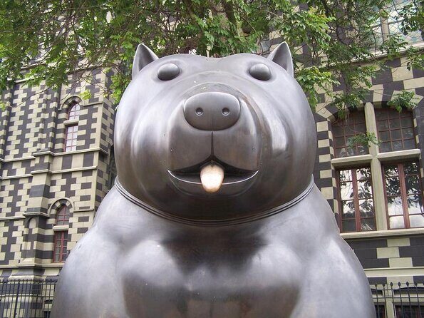 Private tour: The Art of Botero - Cultural experience Medellin -Antioquia museum - Key Points