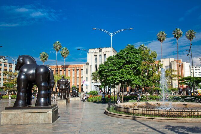 Private tour: The Art of Botero - Cultural experience Medellin -Antioquia museum - A Deep Dive into the Experience
