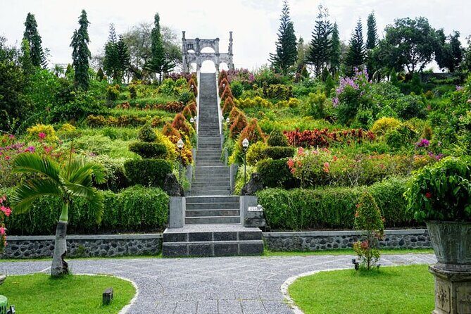 Private Tour The Gate Of Heaven Lempuyang Temple And Tirta Gangga - Key Points