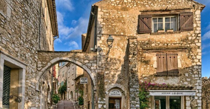 Private tour: the most beautiful medieval villages, full day - FAQ