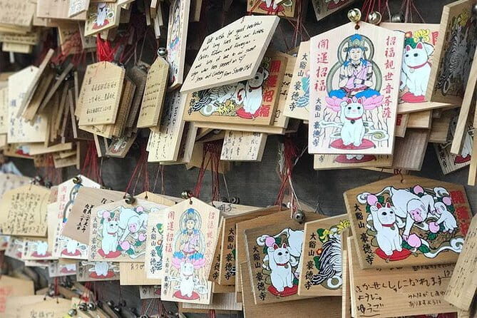 Private Tour - Thousands of lucky cats! Go by tram, Gotokuji Tour - A Deep Dive Into the Gotokuji Private Tour