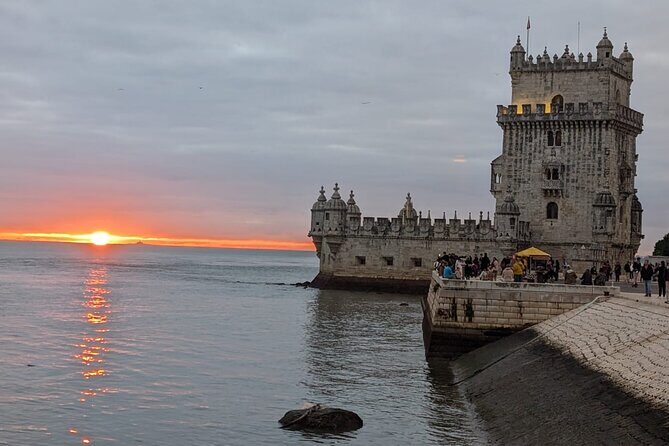 Private Tour Through Lisbon Half Day Experience by Tuk tuk - Key Points