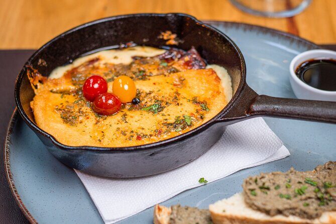 Private Tour to 2 Wineries in Agreglo and Menu 5 Steps - Key Points